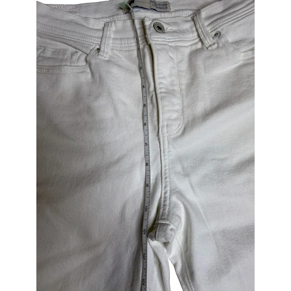 Levis White Jeans Womens Size 28 Perfectly Slimming 512 Straight Leg